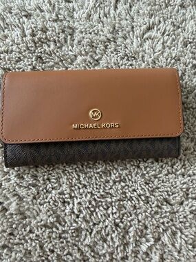 Michael Kors Tan and Dark Brown Signature Continental Wallet